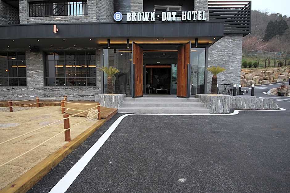Brown Dot Tourist Hotel Busan New Port