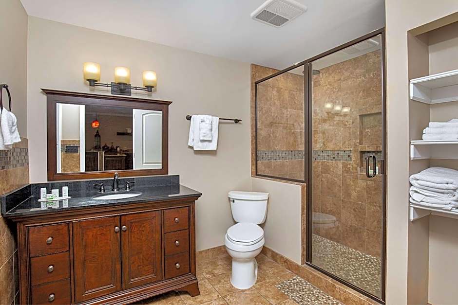 Ramada by Wyndham Bowling Green