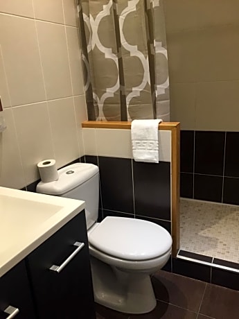 Superior Family Room with Loire View