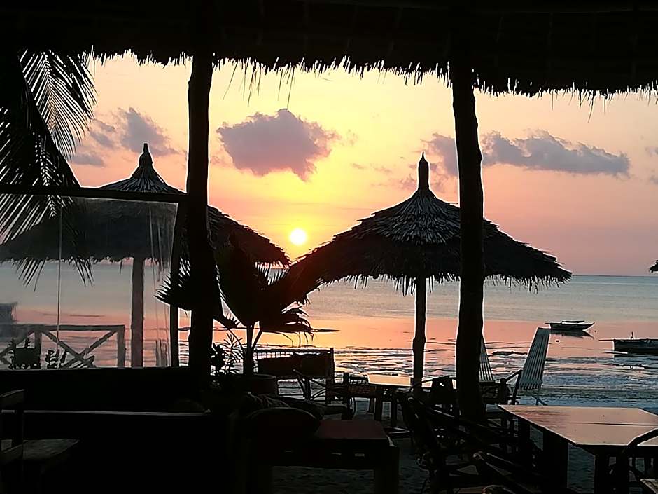 Bahari Beach Bungalows