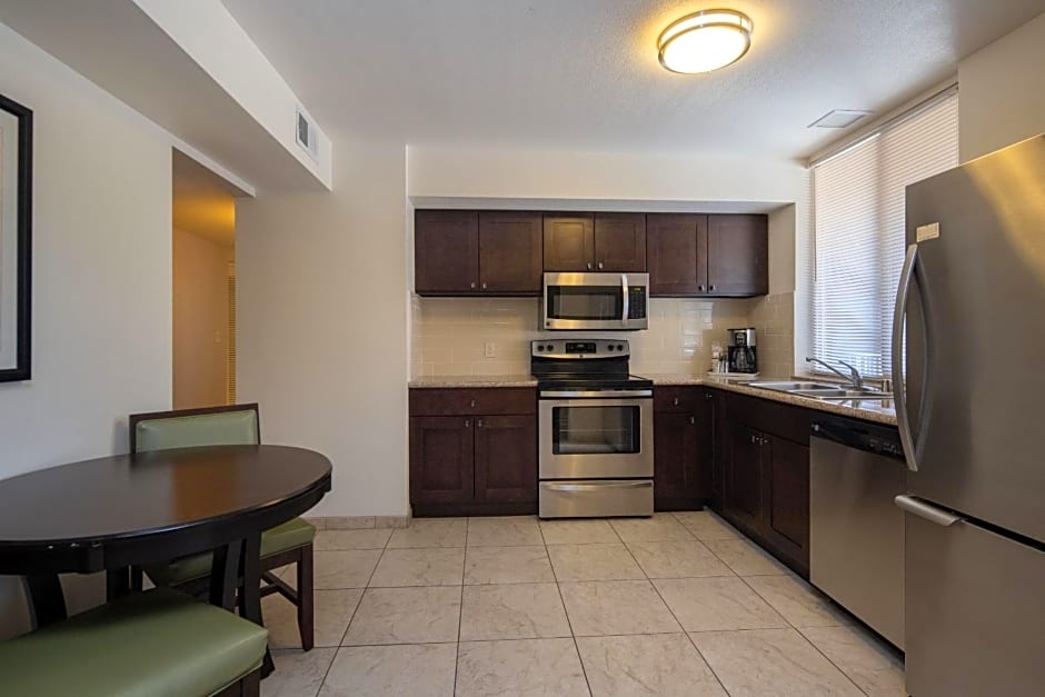 San Joaquin Hotel – Fresno, CA