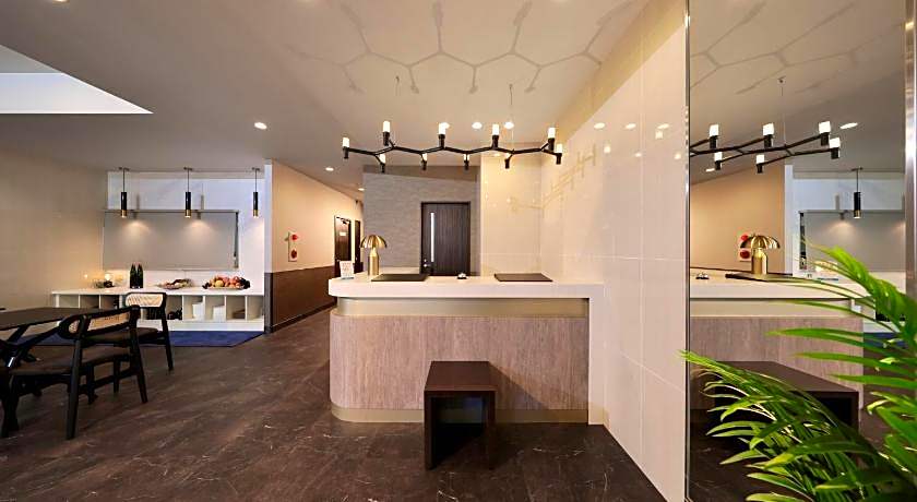 Tennoji Crystal Hotel