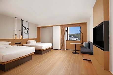 Premium Double Room with Two Twin Beds and City View