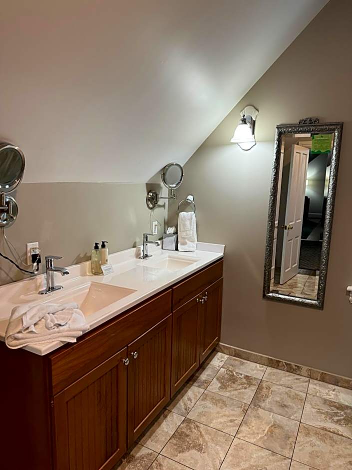 Normandy Farm Hotel & Conference Center