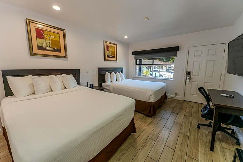 Monterey Surf Inn