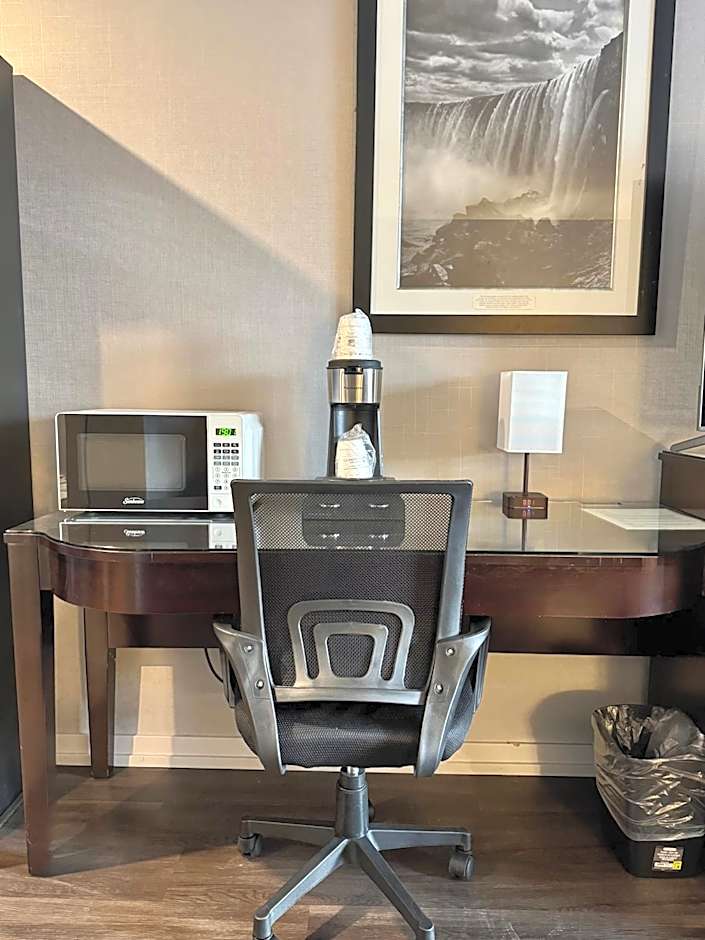 Big Bird Inn Wawa, SureStay Collection by Best Western