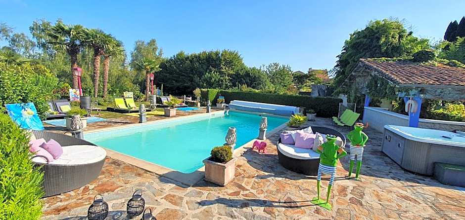 Logis Hôtel Hostellerie Saint-Jacques