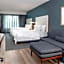 Courtyard by Marriott Sarasota at University Town Center 