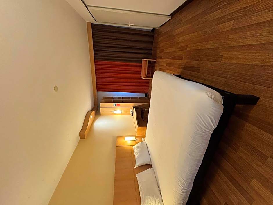 ibis Istres Trigance