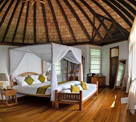 Lagoon Villa