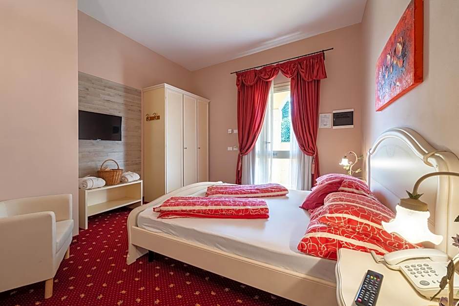 Borgo dei Poeti Romantik Hotel