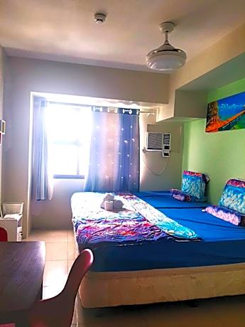 Horizons 101, Studio good for 2 person