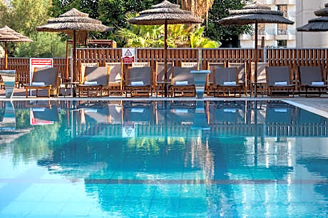 Oasis Spa Club Dead Sea Hotel - 16 years Plus