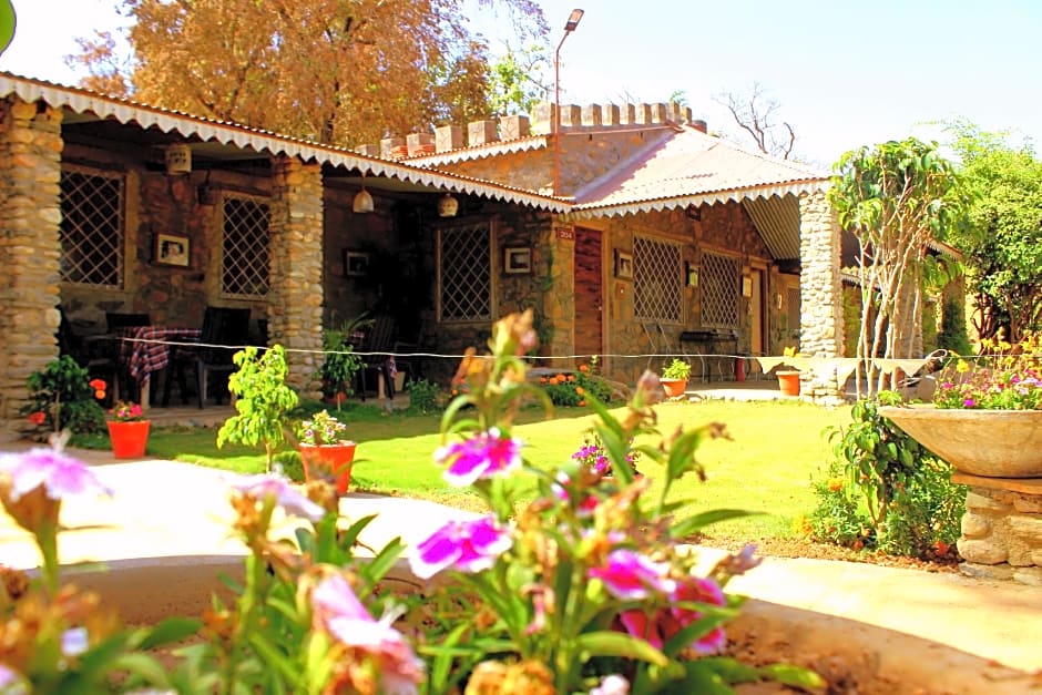 Hotel Castle Rock Mount Abu by SAH