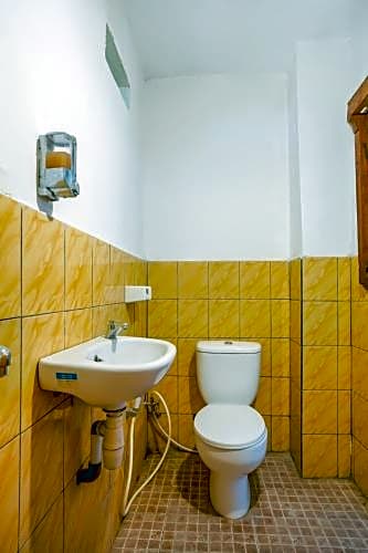 OYO 3004 Penginapan Bromo Adi