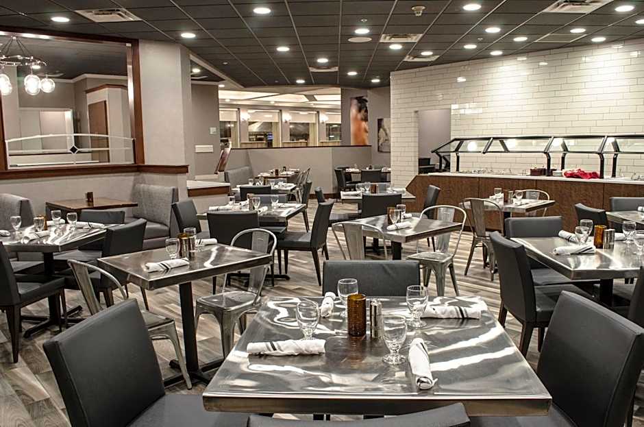 Holiday Inn Fargo By IHG