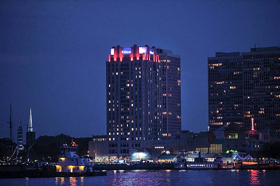Hilton Philadelphia at Penns Landing