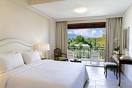 Bungalow Garden View