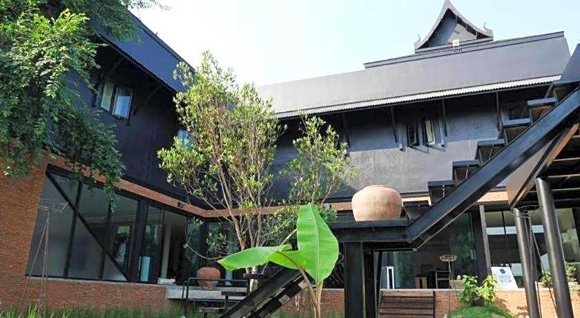 Silp-Pa Phra Nakhon Si Ayutthaya Hotel