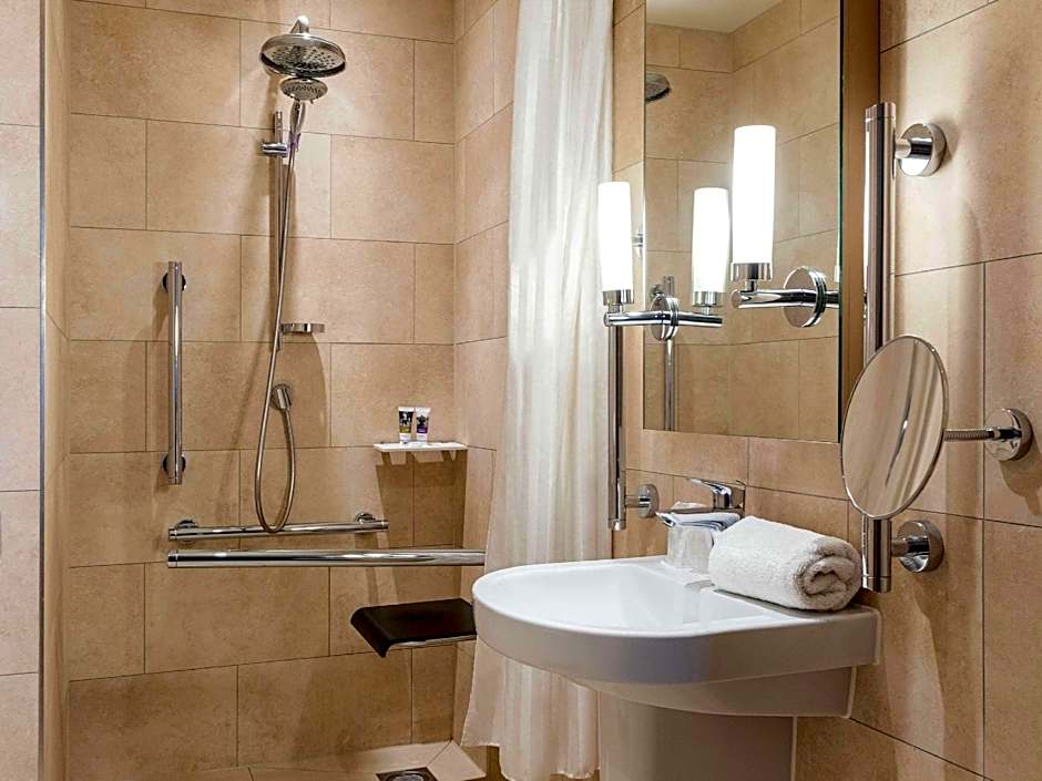 Mercure Bristol Holland House