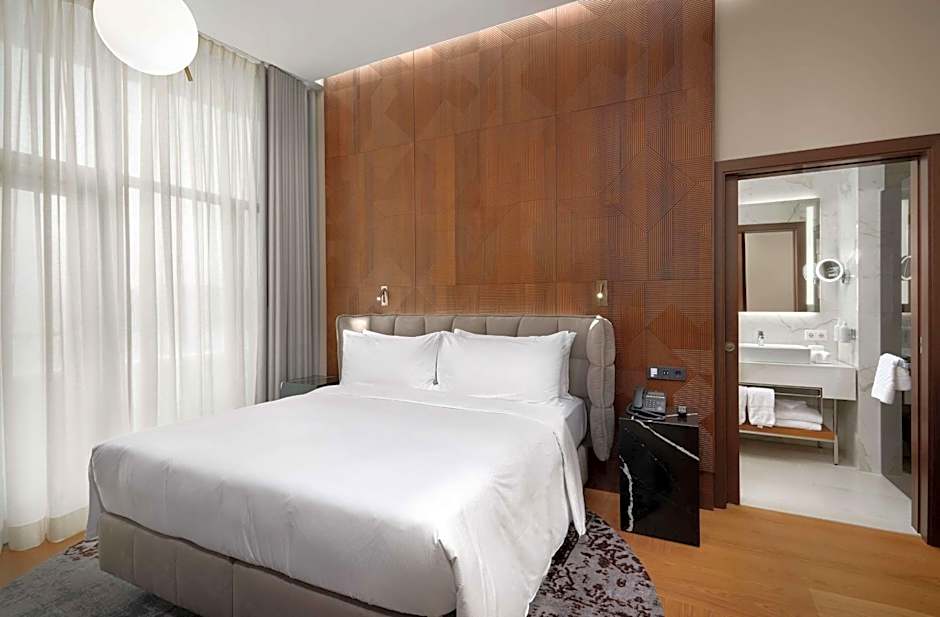 Iceland Parliament Hotel, Curio Collection by Hilton