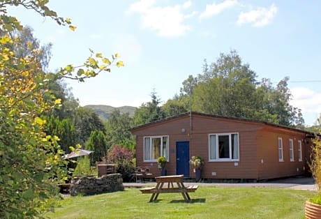 Woodland Chestnut Lodge