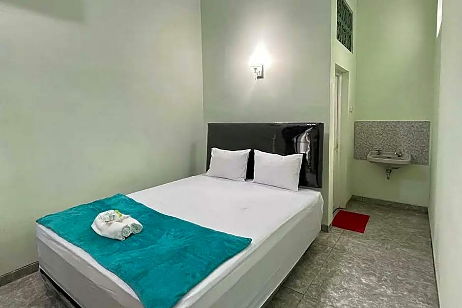 Trubus Guesthouse Syariah Magelang Mitra RedDoorz