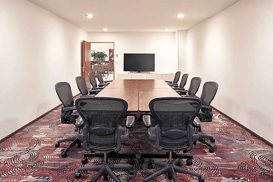 Wyndham Monterrey Ambassador Centro