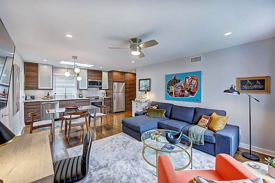 The Home Collection CLT: 510 Queens