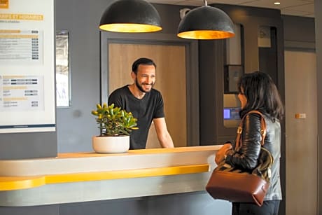 Oneloft HOTEL