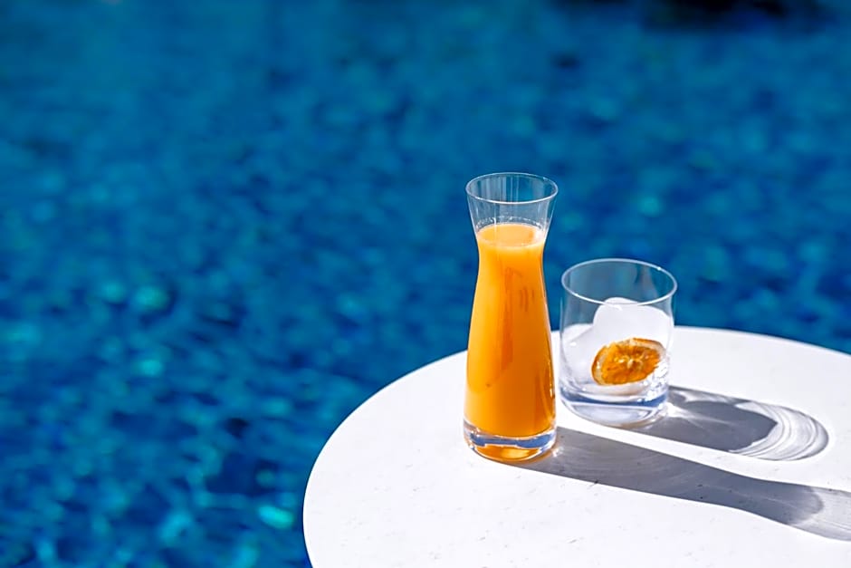 THE FLAG HOTEL Marbella, Estepona Adult Recommended