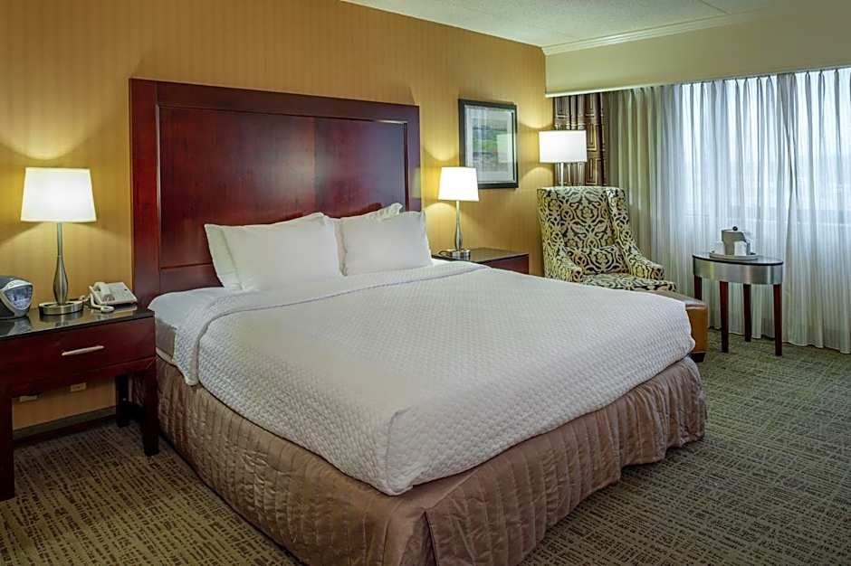 Crowne Plaza Hotel St. Louis Airport By IHG