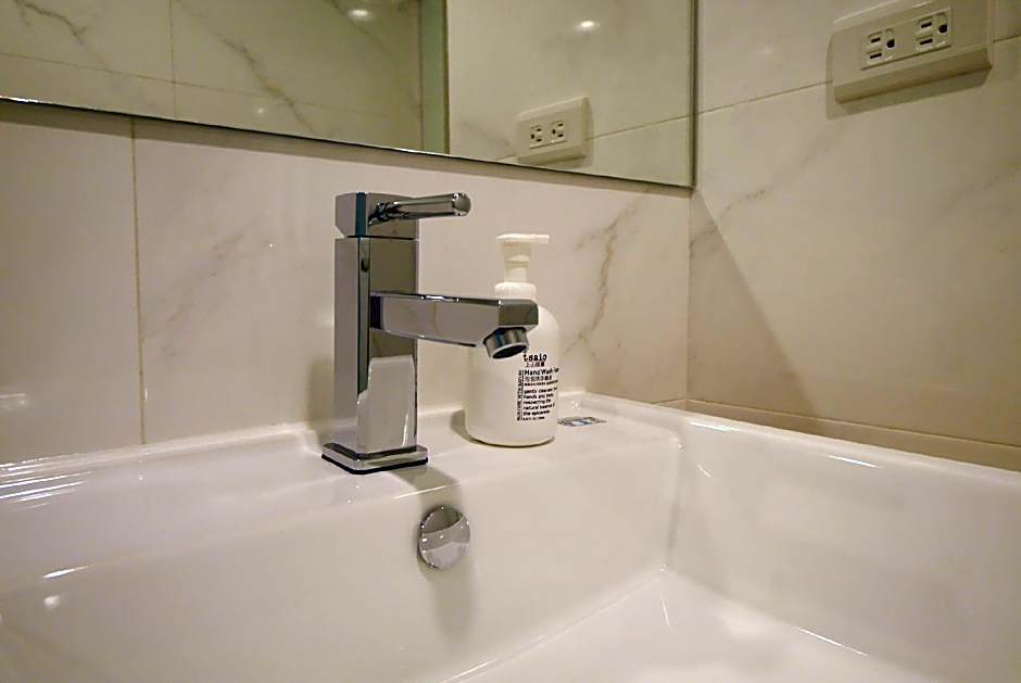 Shin Sei Bashi Hotel