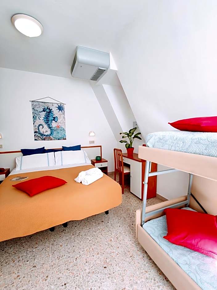 Hotel Adria B&B - Colazione fino alle 12