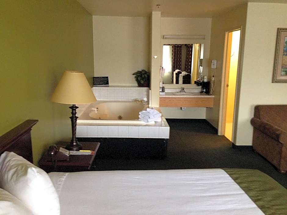 Super 8 by Wyndham McCall