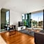 Waterfront Melbourne Apartments