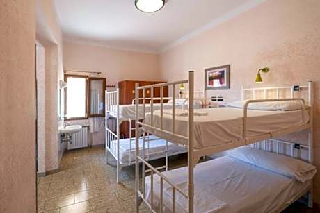 Single Bed in 6-Bed Mixed Dormitory Room