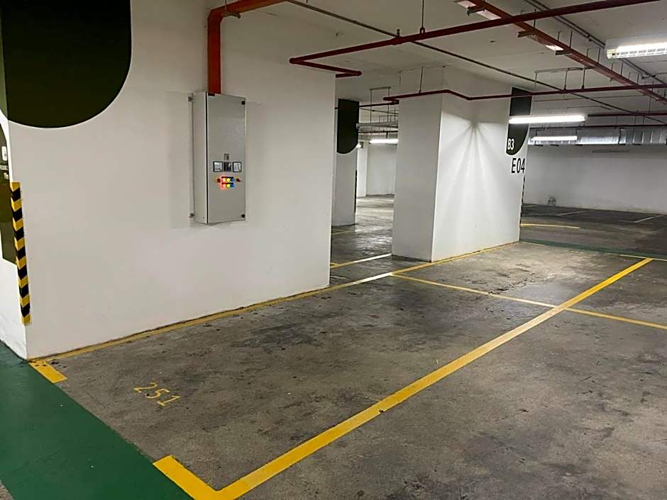 Icon City 8Pax SunwayPyramid & Lagoon CityView