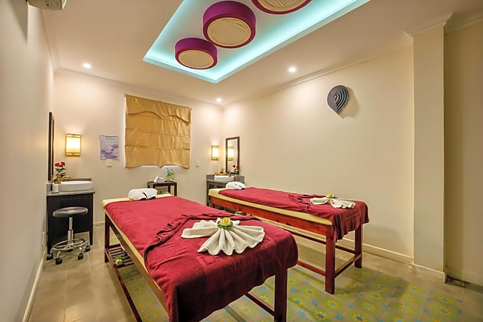 Lantana Riverside Hoi An Hotel