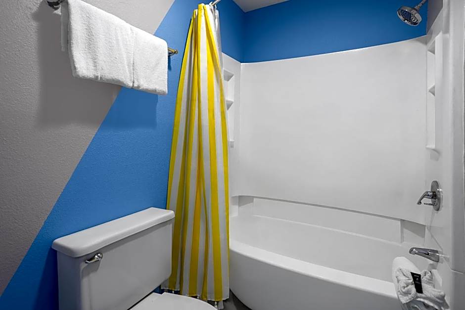 Days Inn By Wyndham Pigeon Forge South