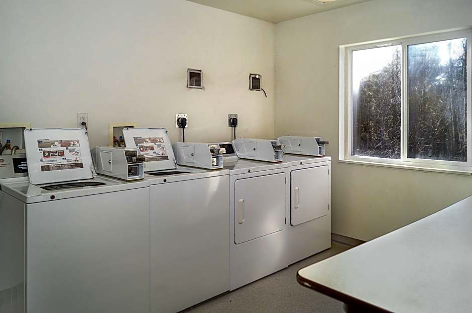 Motel 6 Peterborough