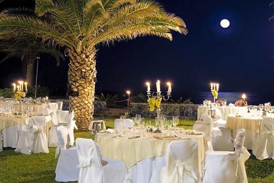 Delta Hotels by Marriott Giardini Naxos