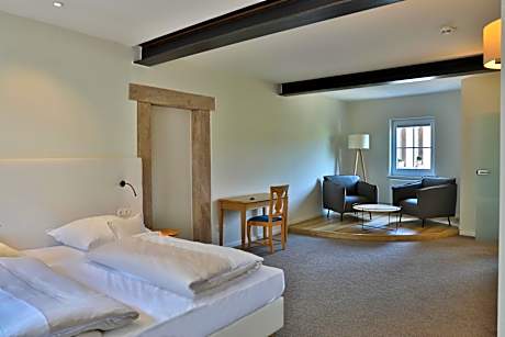 Apartment - Split Level