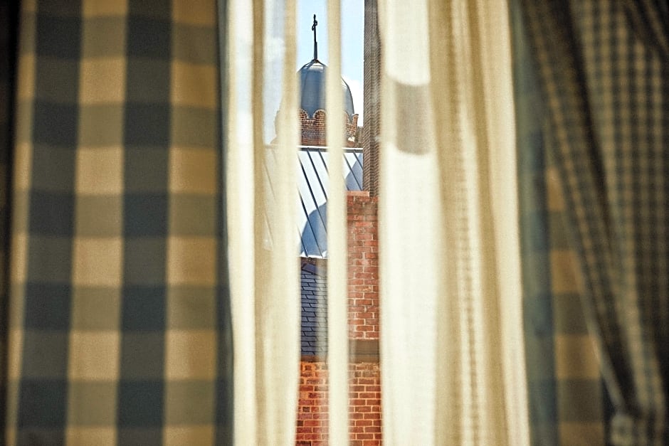 Hotel Peter and Paul