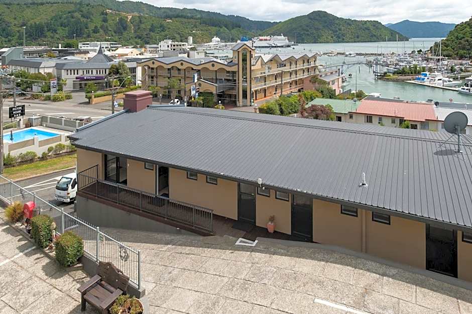 Harbour View Motel