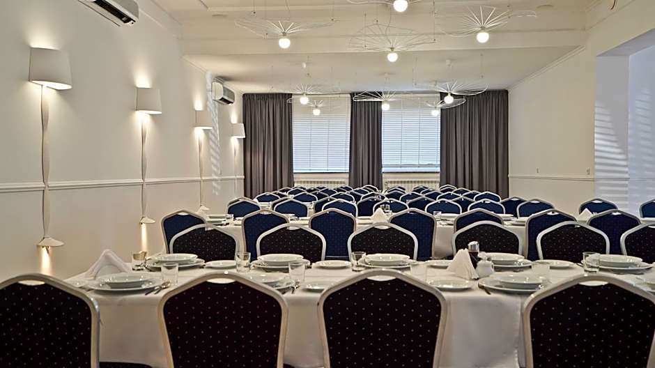 Hotel Made in Napoli by Siervo Międzybórz