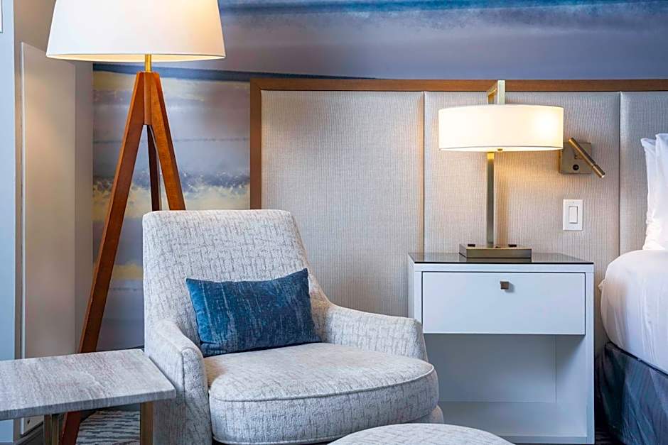 The Lofton Hotel Minneapolis, Tapestry Collection by Hilton