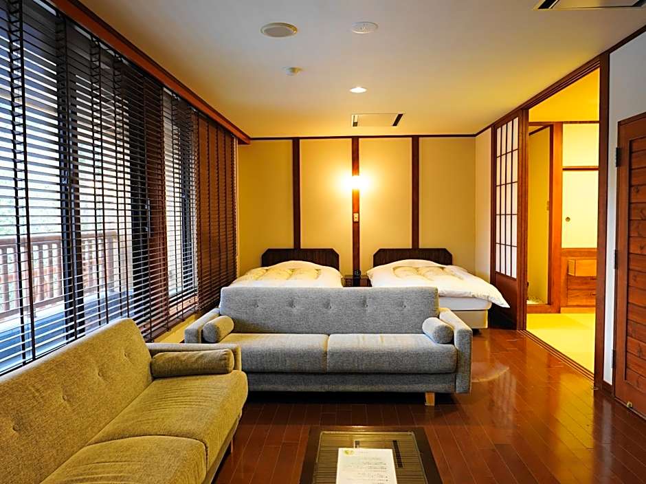 Tomuraushionsen Higashi Taisetsuso