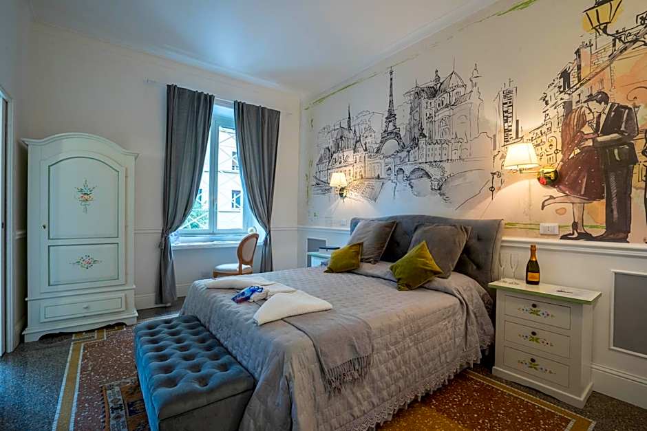 Capital Rooms