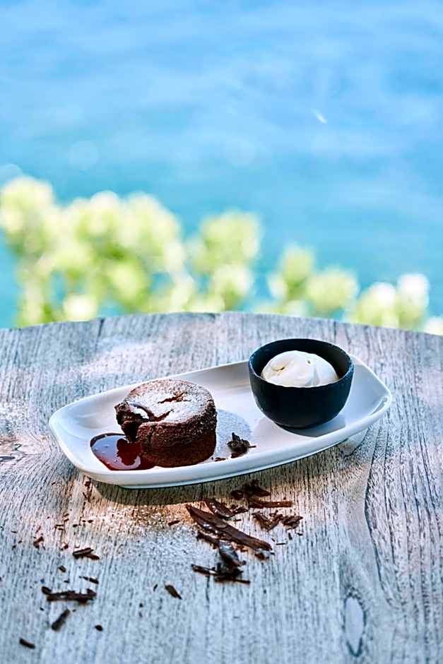 Les Suites at Cliff Bay Portobay